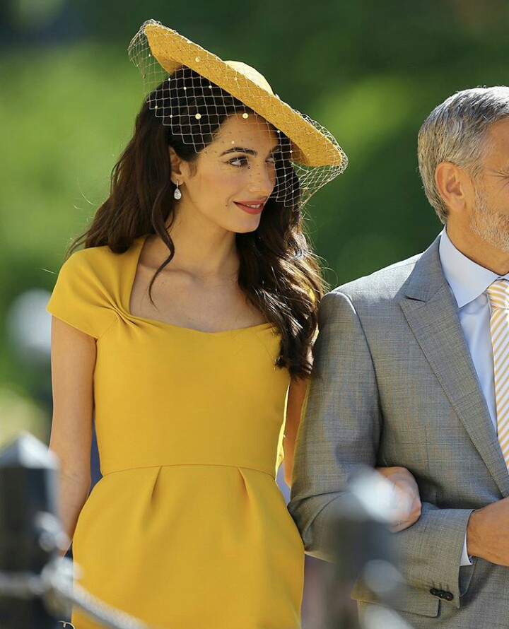 amal-clooney-fascinator-at-royal-wedding-2018