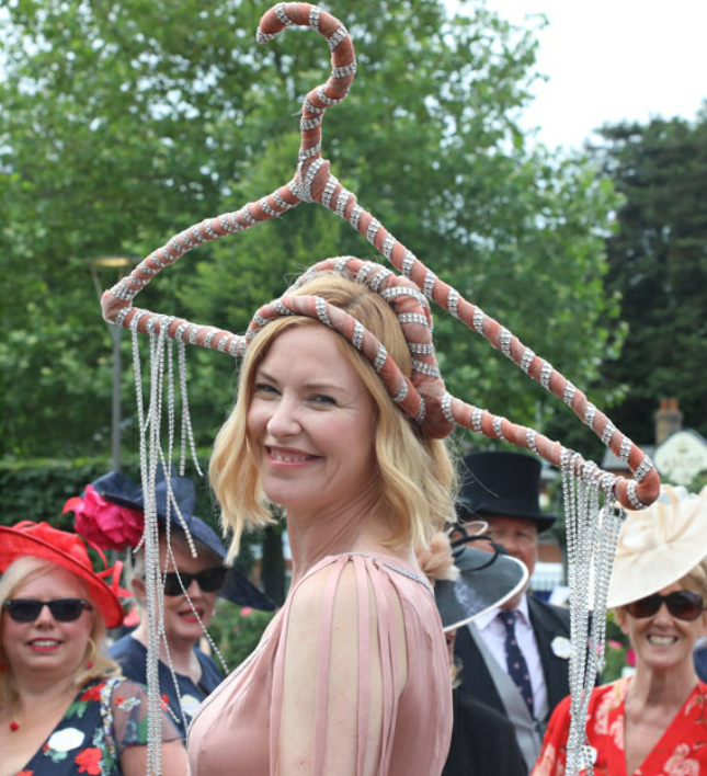 how to choose the right fascinator style for an event