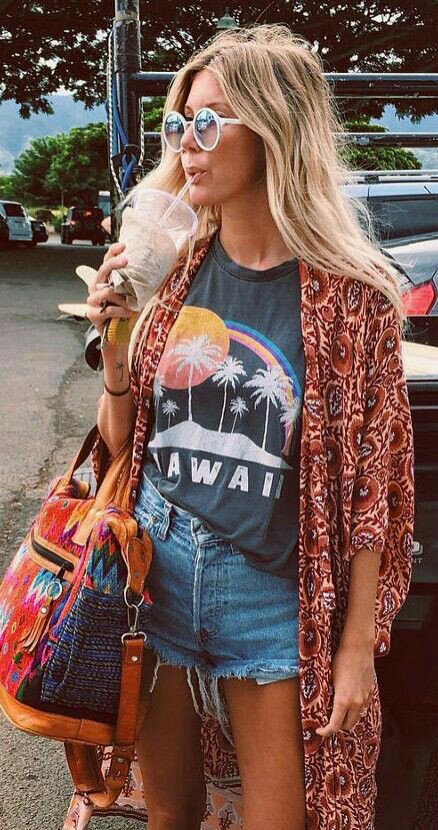 beach outfit with kimono 