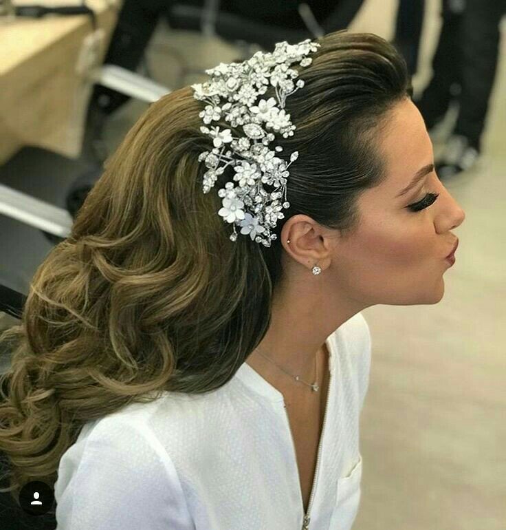 Wedding hairstyles for long hair