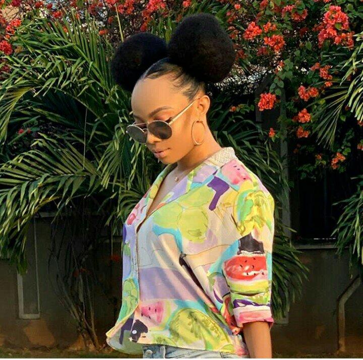 Toke makinwa Afro bun hairstyle 