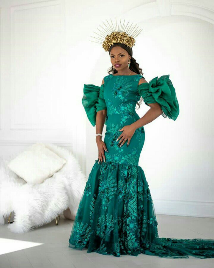 Latest lace styles for ladies 