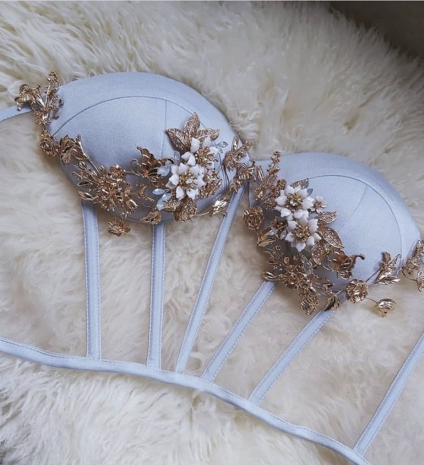 10 Fascinating Corset tops by Viviana Shbat