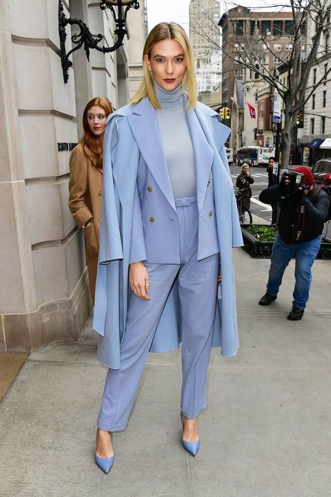 How to style monochrome outfits